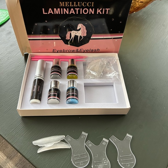 Ayasal and Mellucci Eyelash Lift and Tint Kit bundle - Picture 8 of 10